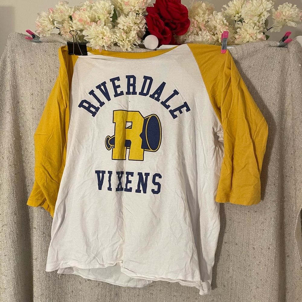 Riverdale River Vixens HBIC Hot topic Tee